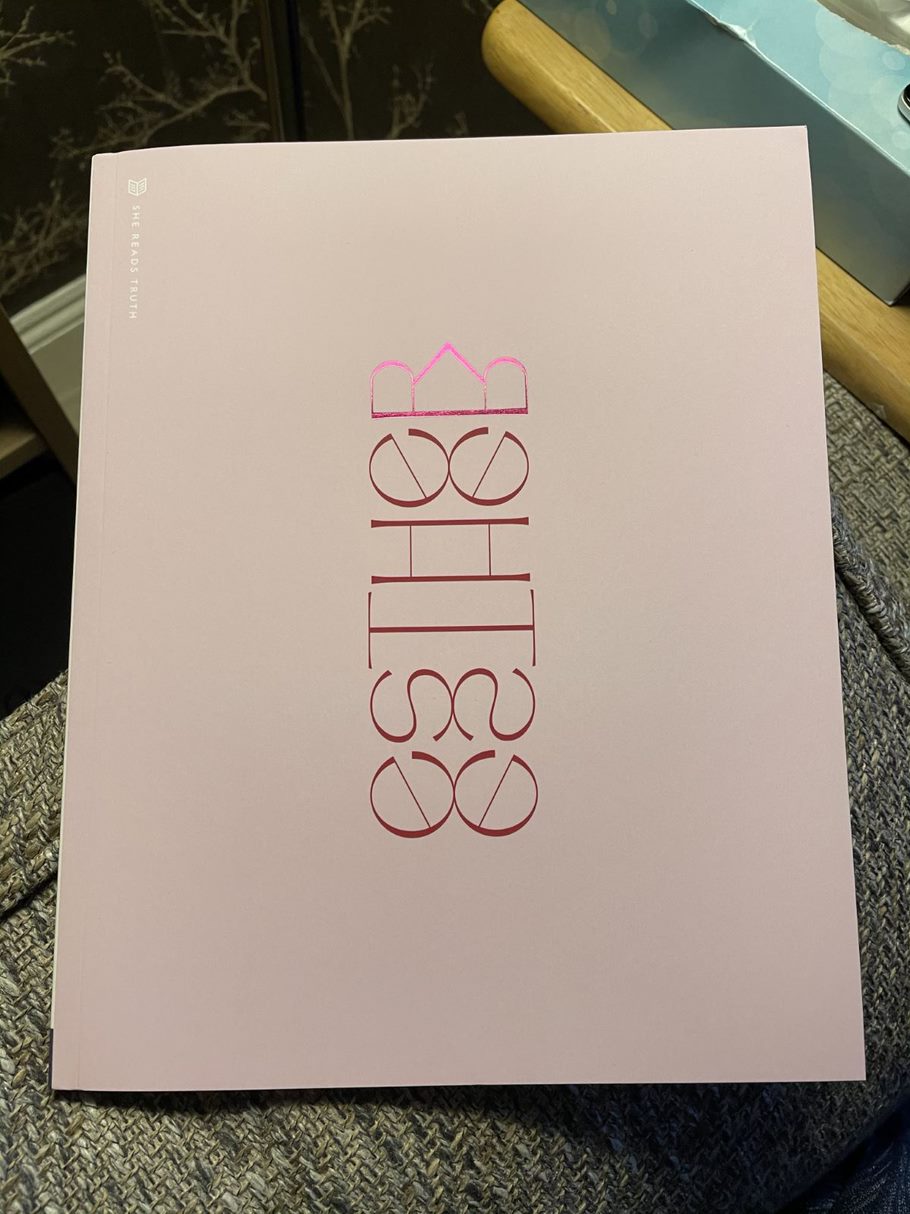 She Reads Truth –&nbsp;Esther